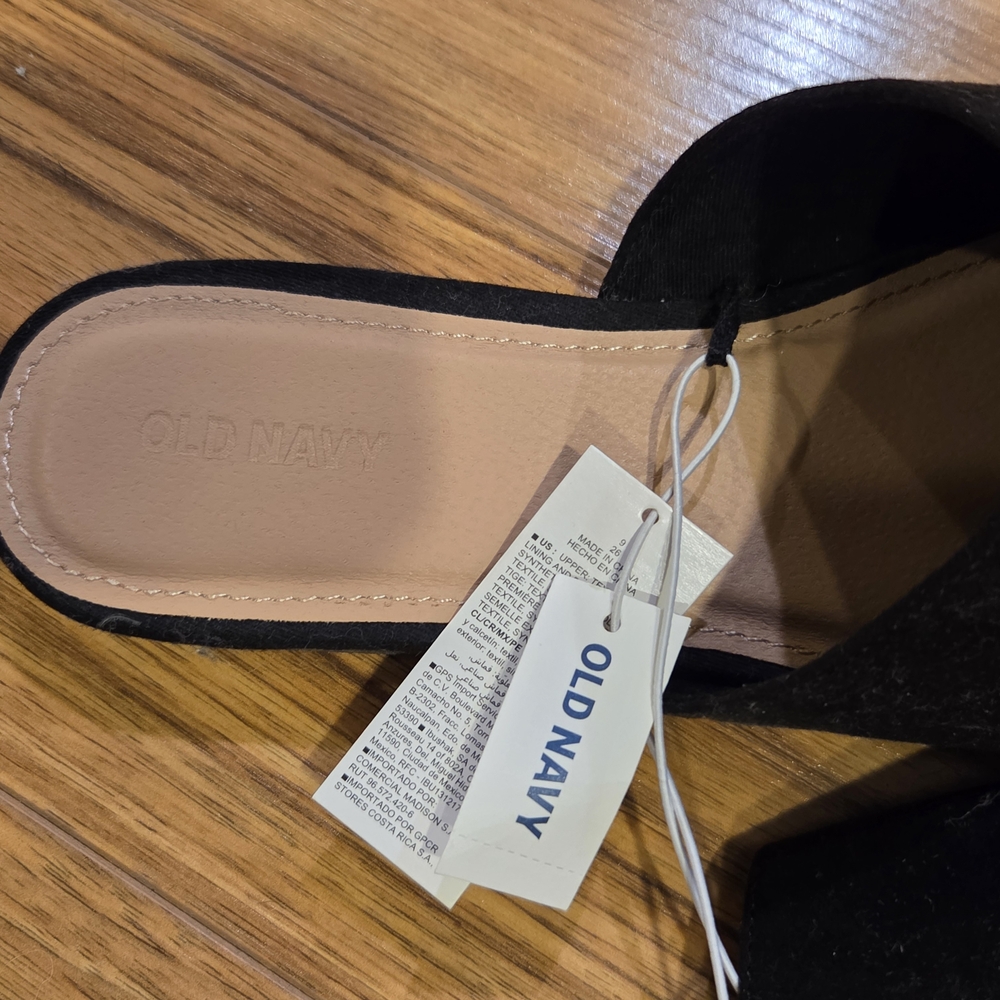 Old Navy Black Women's Mules - Picture 2 of 6